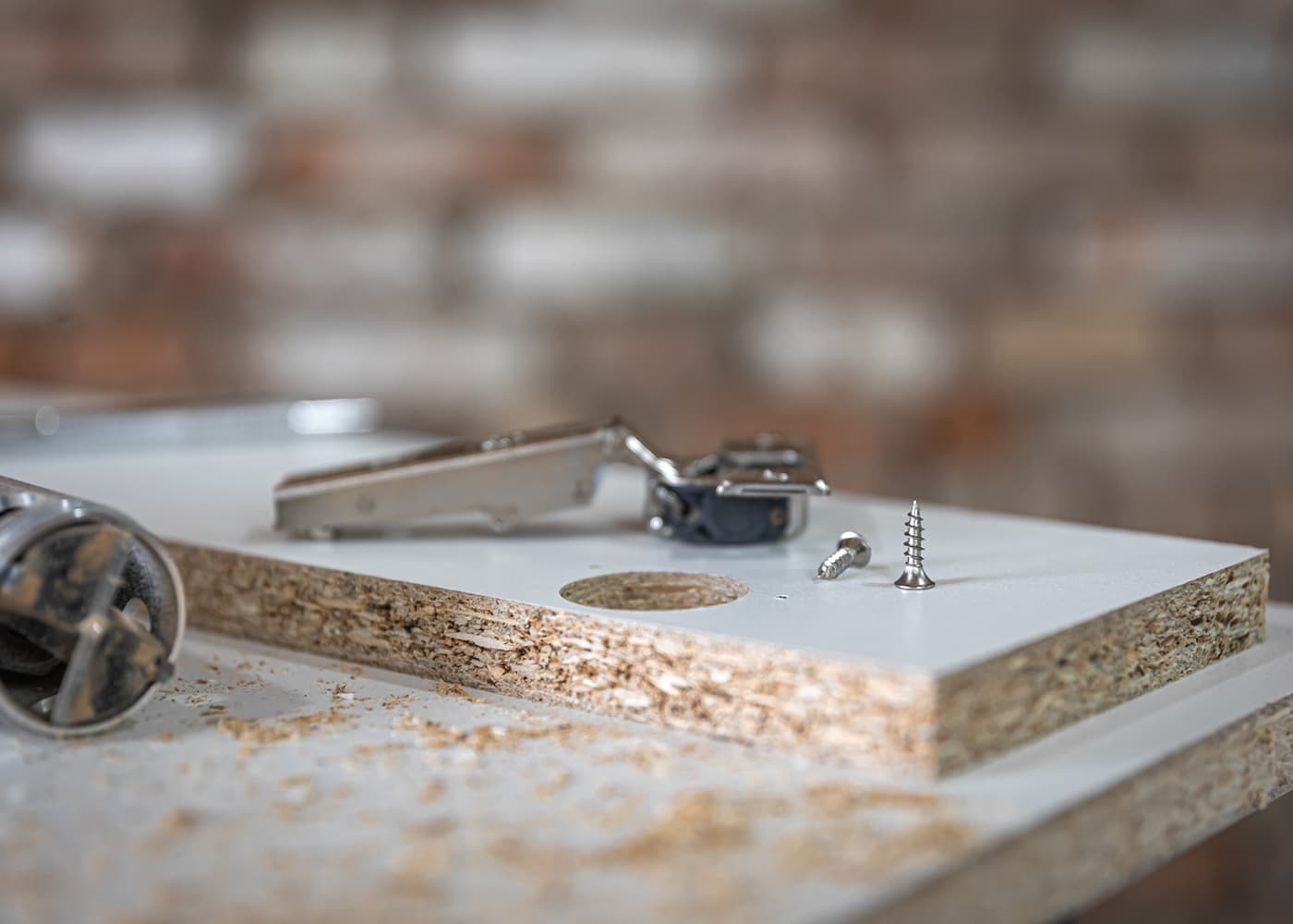 Countertops & Hardware Solutions